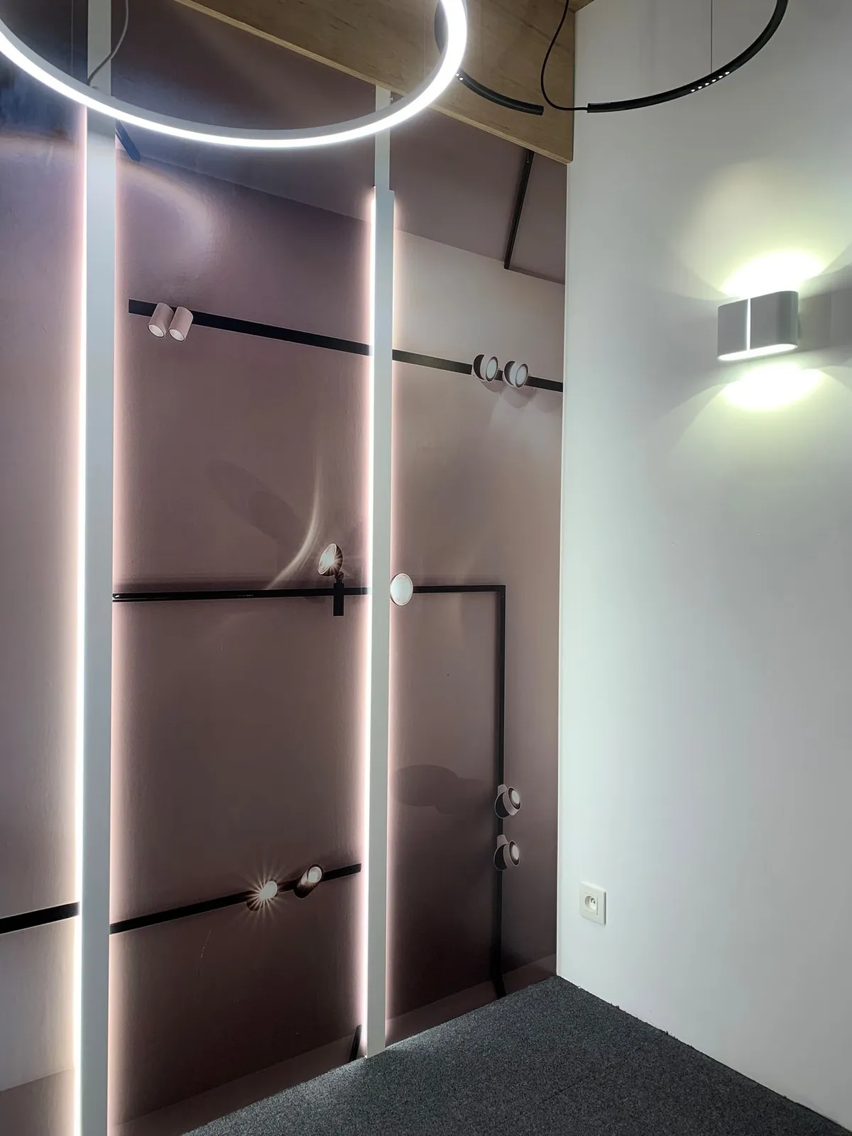 Ambiance Delta Light au showroom Domelec de Libramont — vue 1