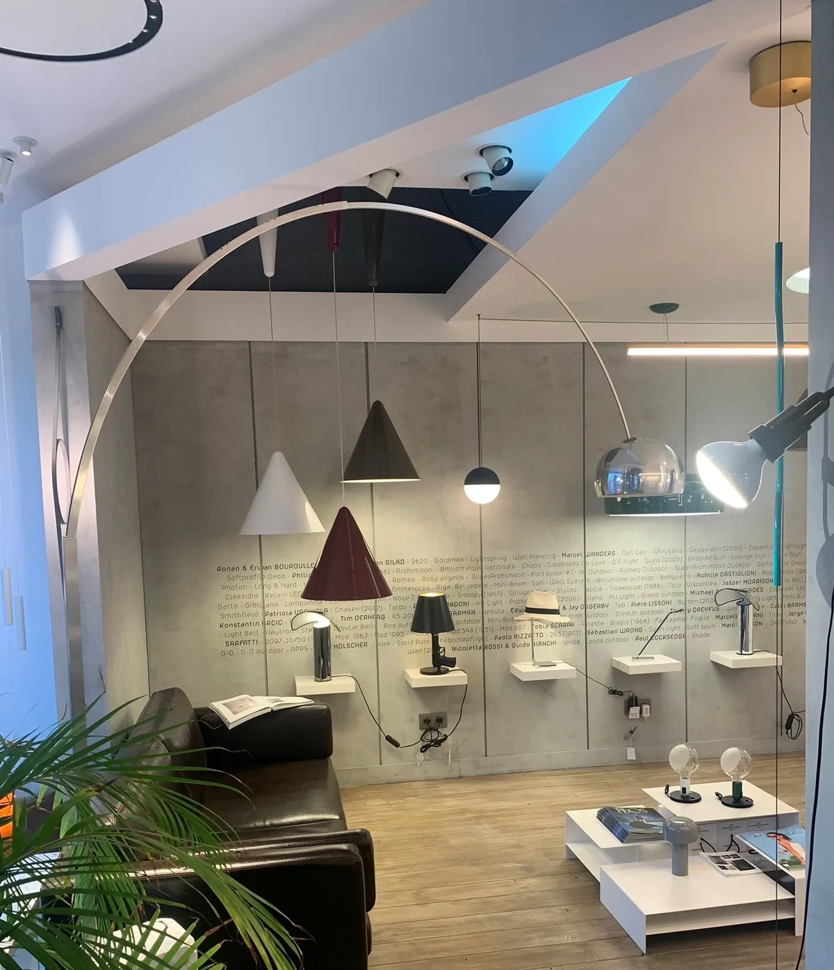 Ambiance Flos au showroom Domelec de Libramont — vue 5
