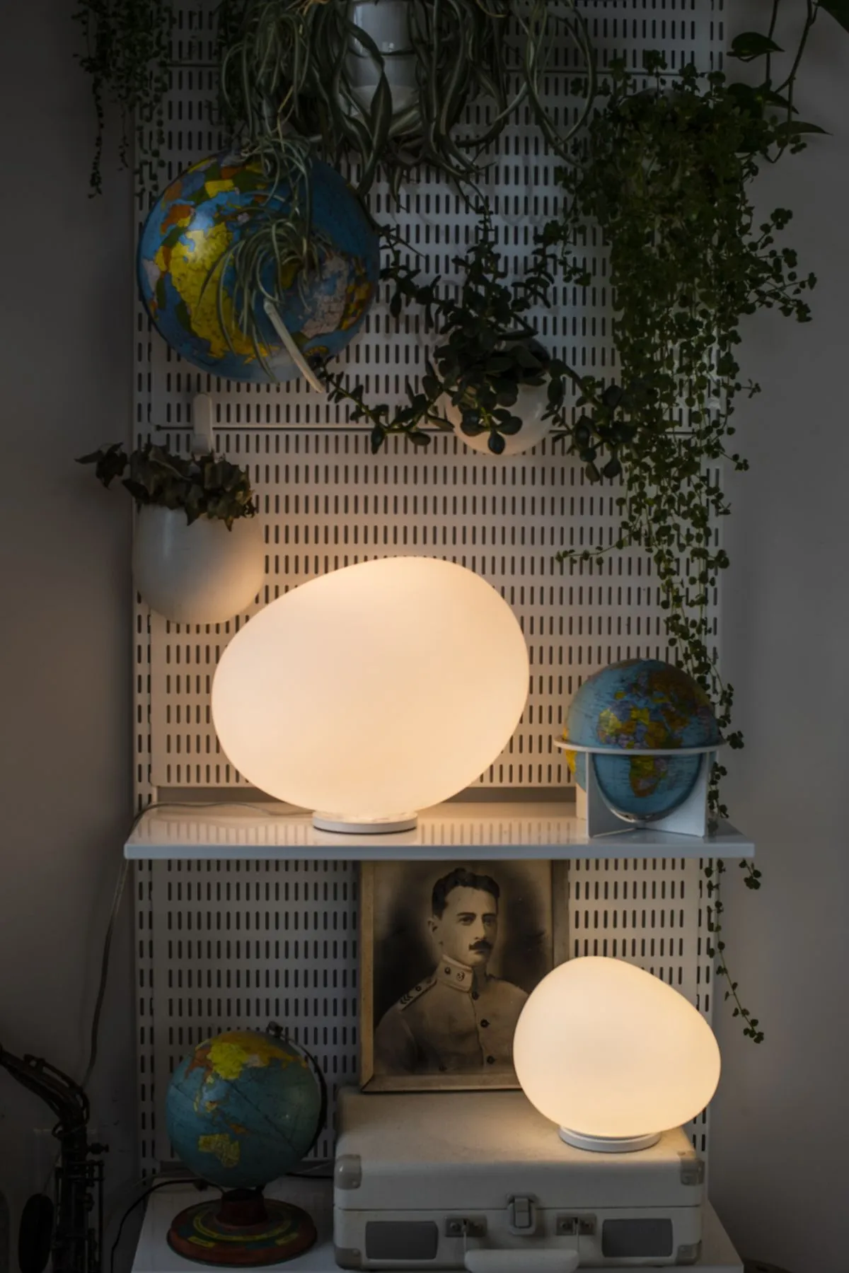 Ambiance Foscarini / Kundalini au showroom Domelec de Libramont — vue 3